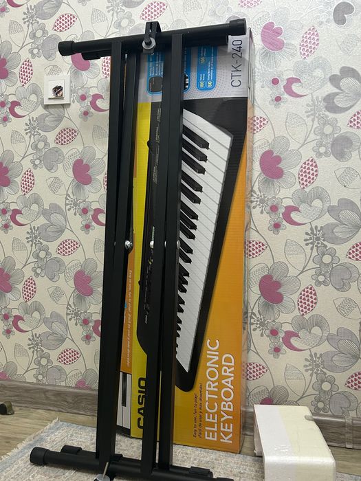 продаю синтезатор, casio ctk-240