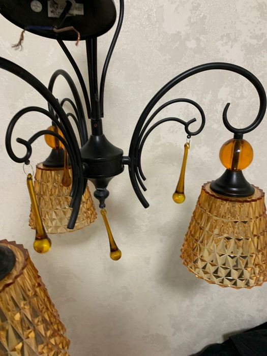 Люстра трехрожковая (Италия)