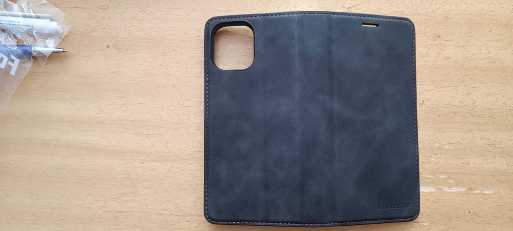 Аксесоари за iPhone 12