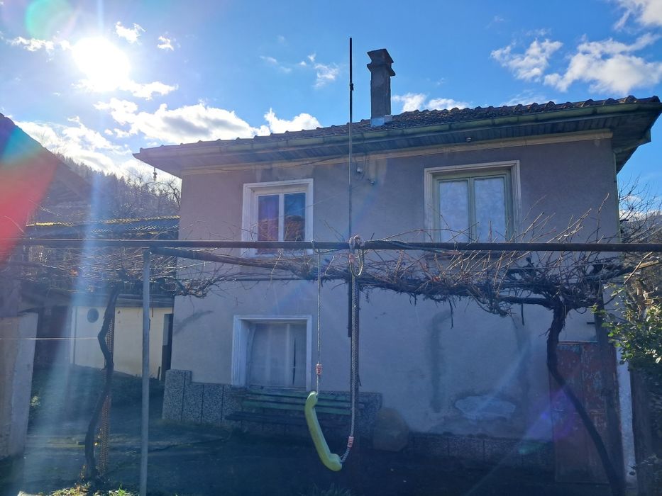 Продава се Къща в с. Черни Осъм, Област Ловеч - 420 кв.м за 56 €/кв.м - Снимка #4