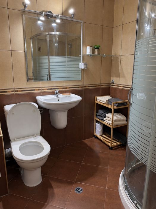 Продава се Тристаен апартамент в Варна, Гръцка махала - 120 кв.м за 10 €/кв.м - Снимка #10
