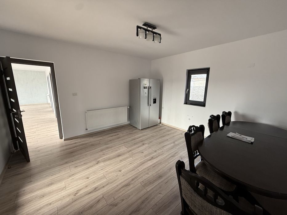 Casa constructie 2024, teren 1000 mp