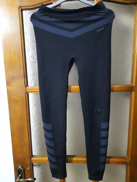 Bluze termice 2 buc, colanti termici 2 buc și 1 tricou