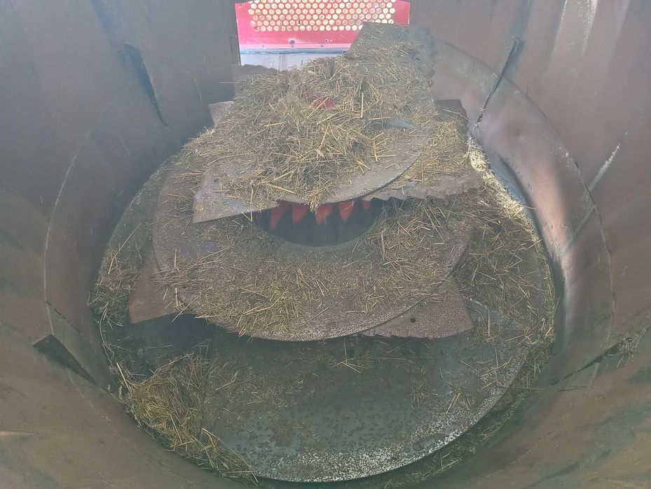 Смесител Миксер за фураж