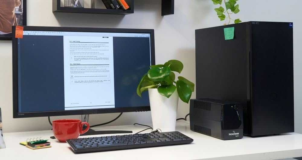 Нов, неразопакован Tecnoware УПС UPS ERA PLUS 900 УПС - 4 IEC изхода