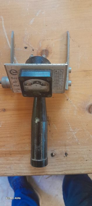 Продавам волтметър