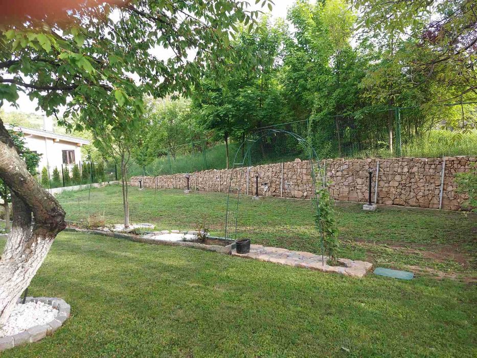 Продава се Къща в с. Големо Бучино, Област Перник - 220 кв.м за 2046 €/кв.м - Снимка #3