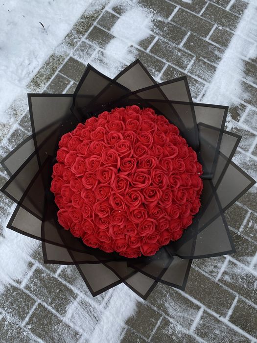 BUCHET 101 TRANDAFIRI DE SAPUN - cadou special handmade