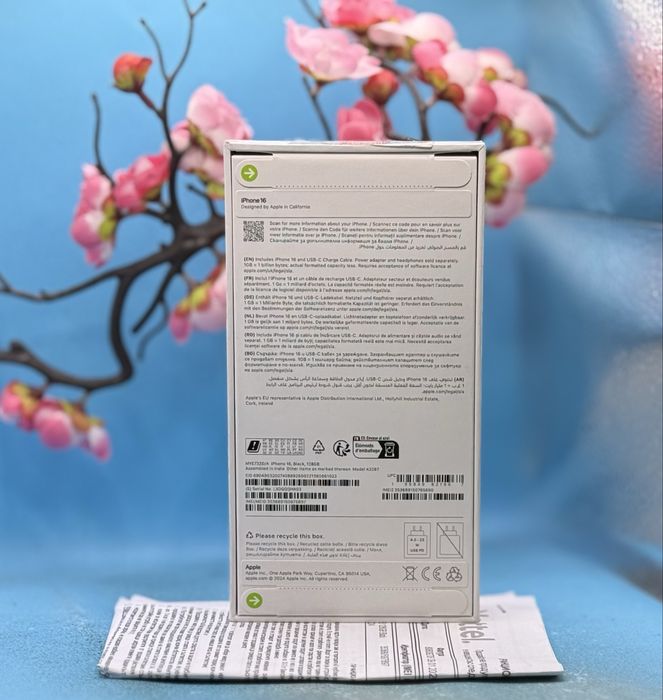 НОВ!!! Apple iPhone 16, 128GB, 5G, Black + оригинален адаптер Appe