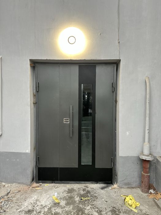 Naves darvaza reshotka perela kazerok