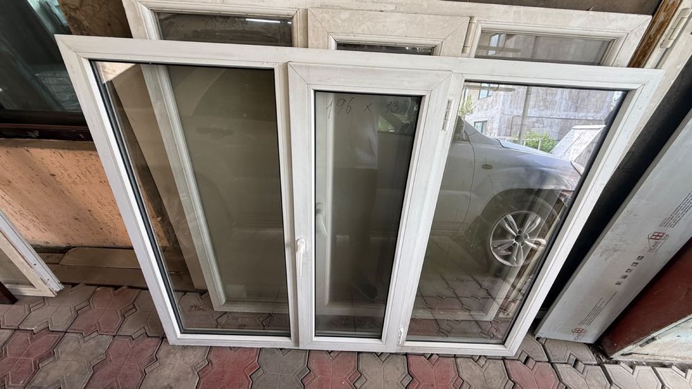 Окно пластиковое б/у 99*117