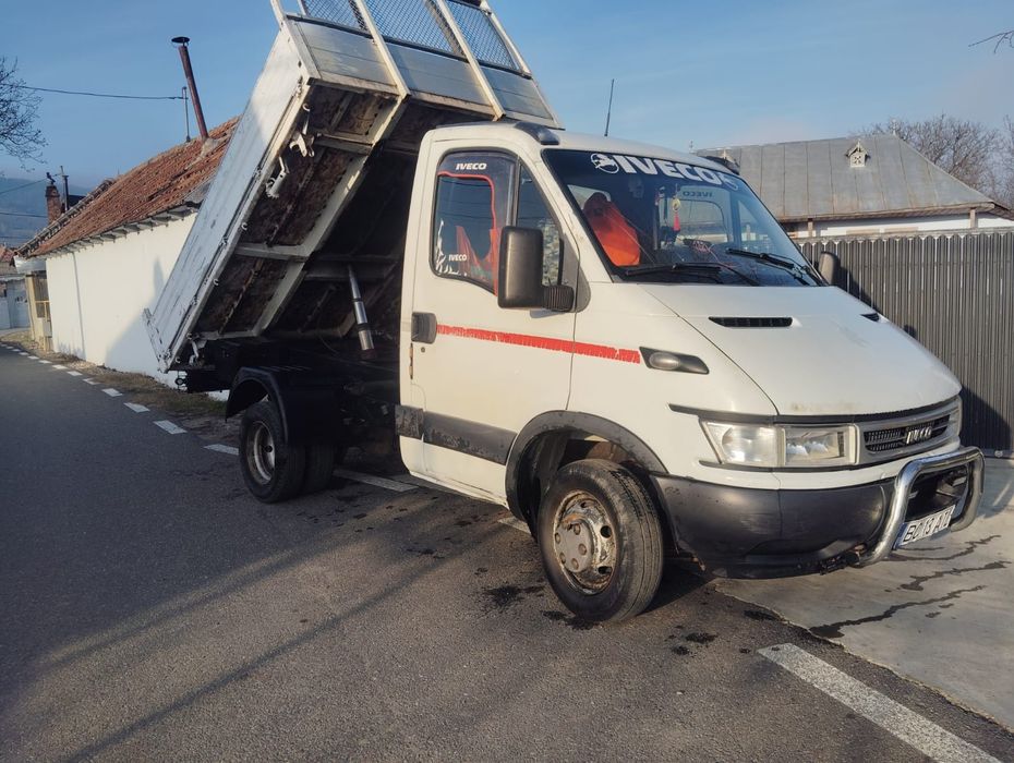 De vânzare Iveco daily  basculabil