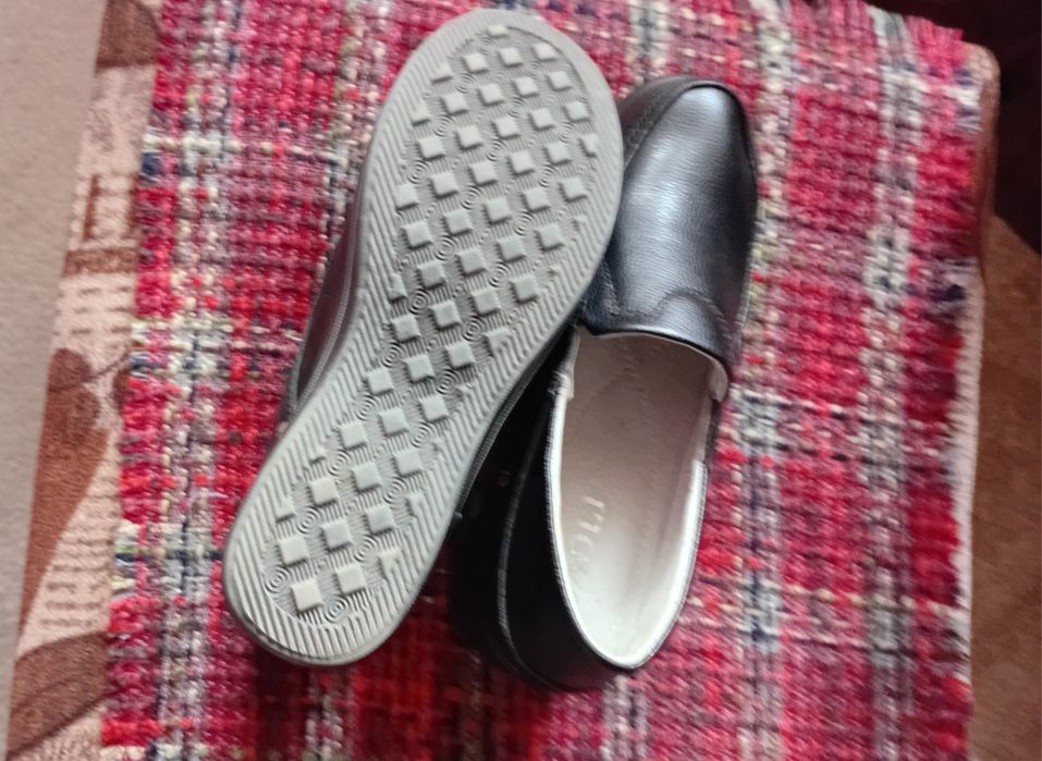 Туфли женские . Размер37