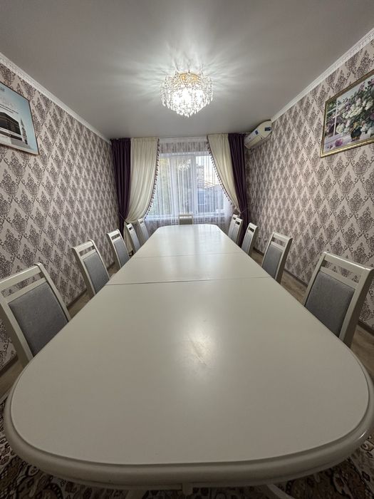 Стол со стульями за 250 000 тг