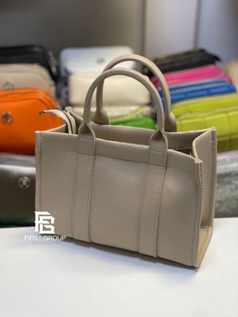 Кожена дамска чанта The Tote Bag с различни цветове