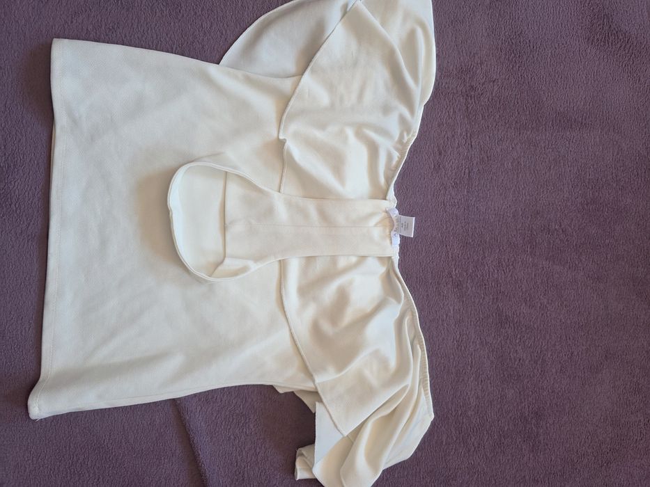 Два бели топа (в комплект)