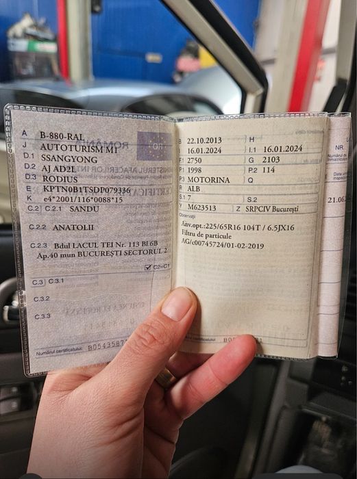 Vand/Schimb Ssangyong Rodius 2.0D din 2013 /7 locuri