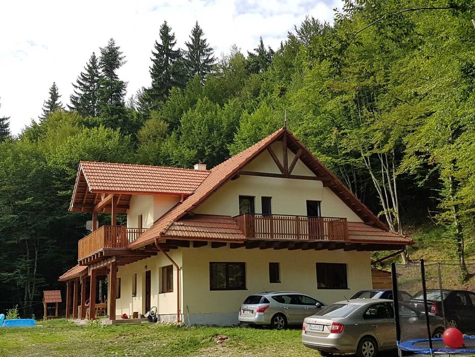 Vila cu 6 dormitoare, Porumbacu de Sus, Zona Turistica