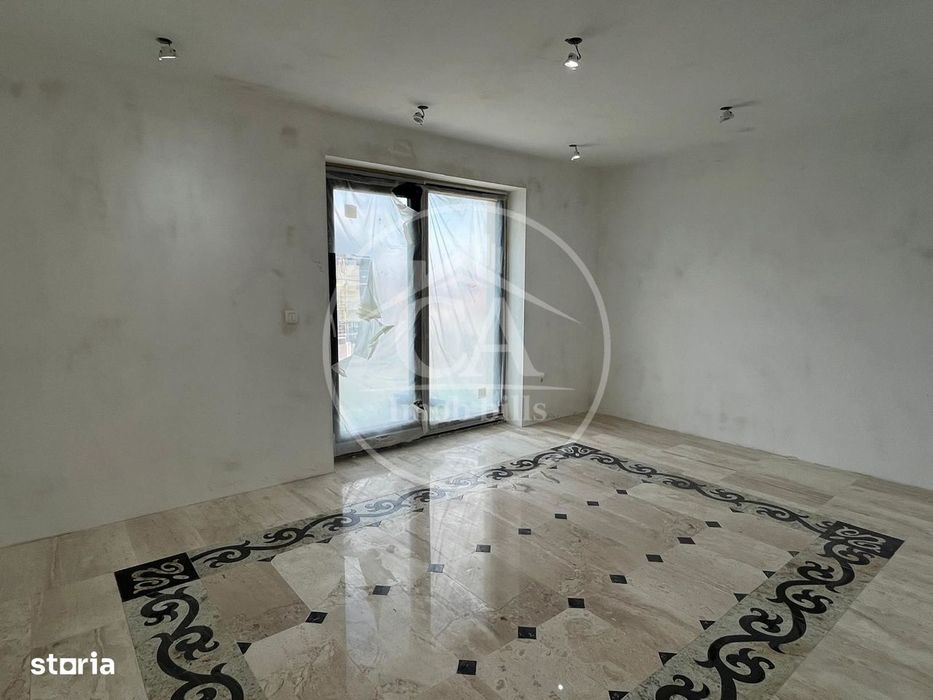 Casă de vânzare P+E+M cu 7 camere in Cartierul Grigorescu, Oradea