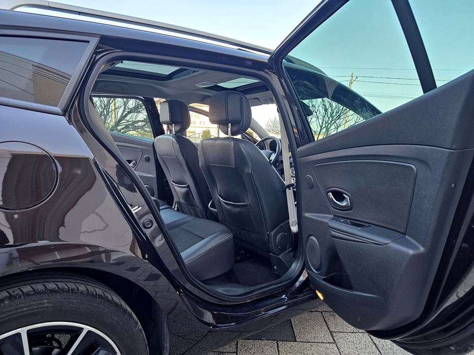 RENAULT MEGANE 3 1.6dci BOSE/Camera/Key-less/LaneAssist/Panoramic