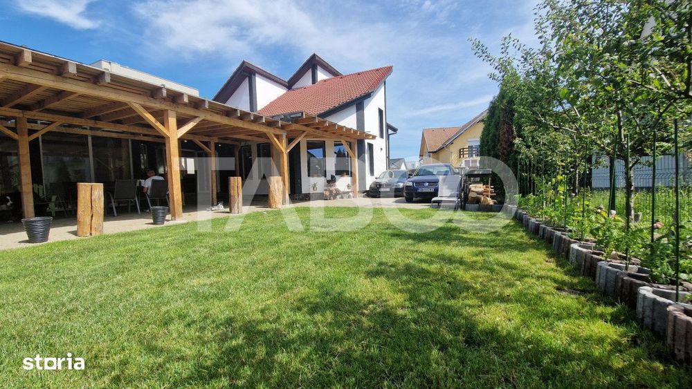 Casa individuala 4 camere cu teren generos si terasa inchisa Selimbar