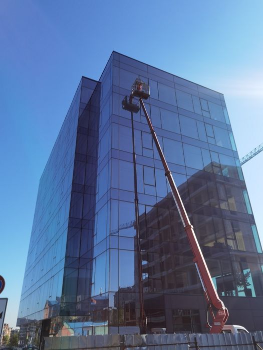 Вишка под наем. Услуги с автовишка. Рязане и кастрене на дървета.