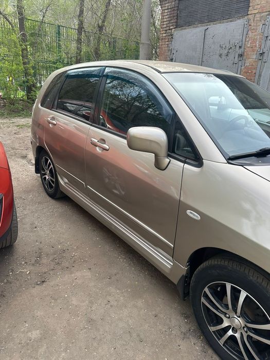 Сузуки лиана продам