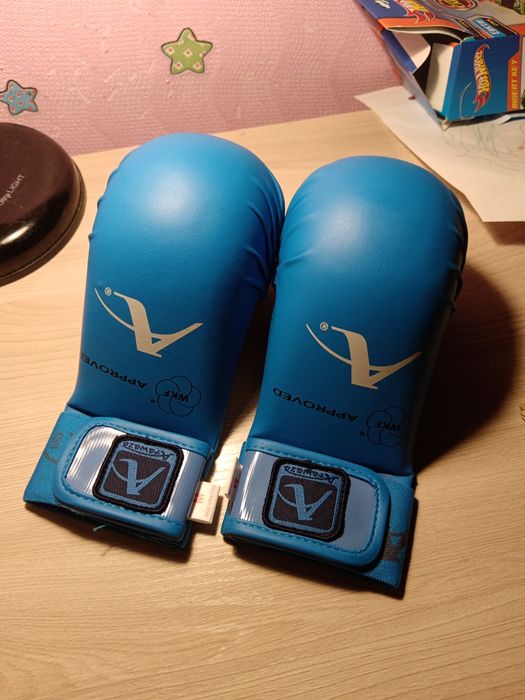 Перчатки для каратэ