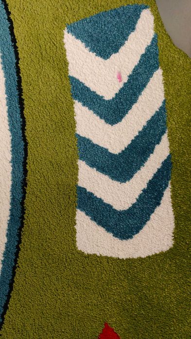 Детски килим КАМКО неразличим от нов 340х240