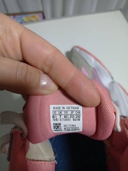 Adidasi Adidas ,piele si panza nr 40 jumate