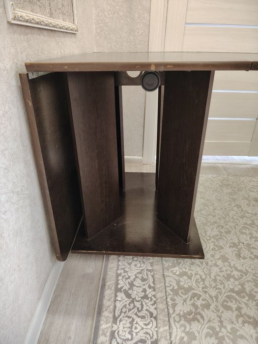 Продам стол книжка б/у