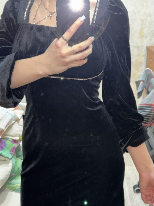 Платье велюровое нарядное