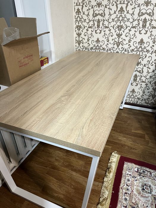 Продам стол в хорошем состоянии