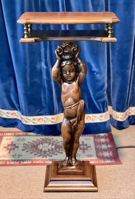Consolă / piedestal sculptat tip putto – lemn masiv, stil clasic