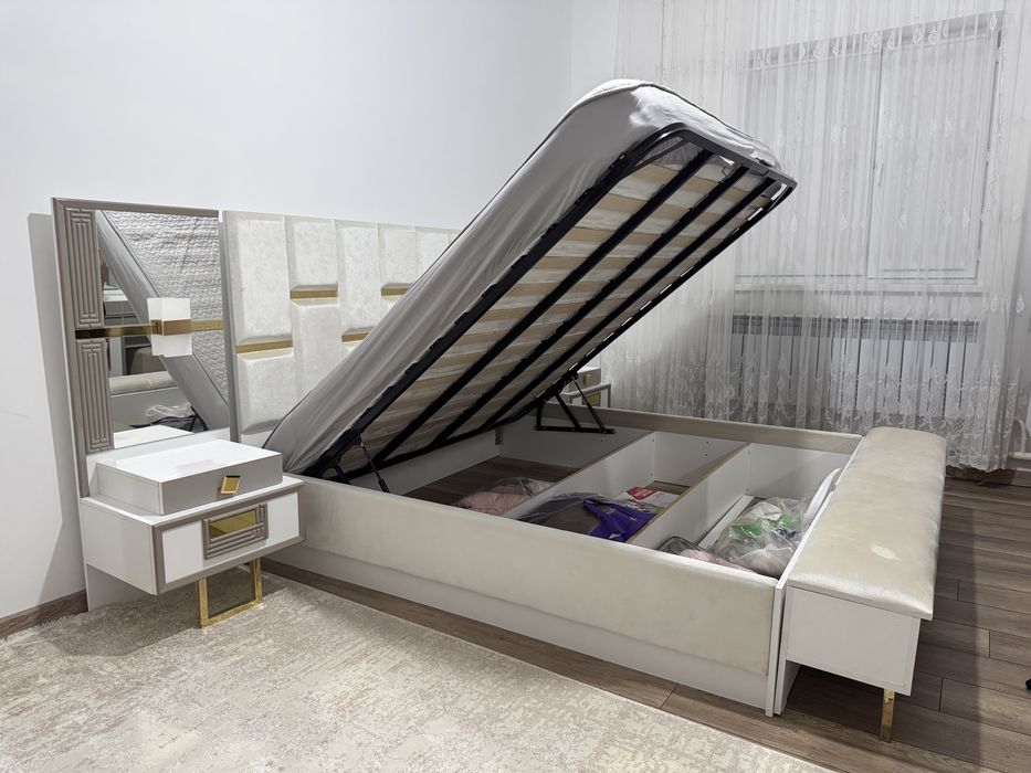 Спальный гарнитур Stella