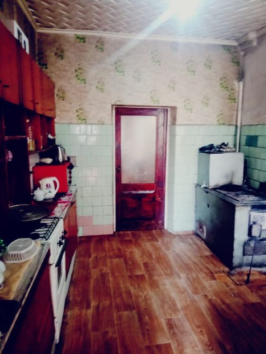 Продам дом в поселке Долинка