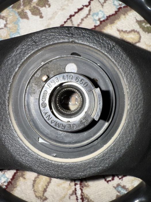 Продам руль ауди с4 100