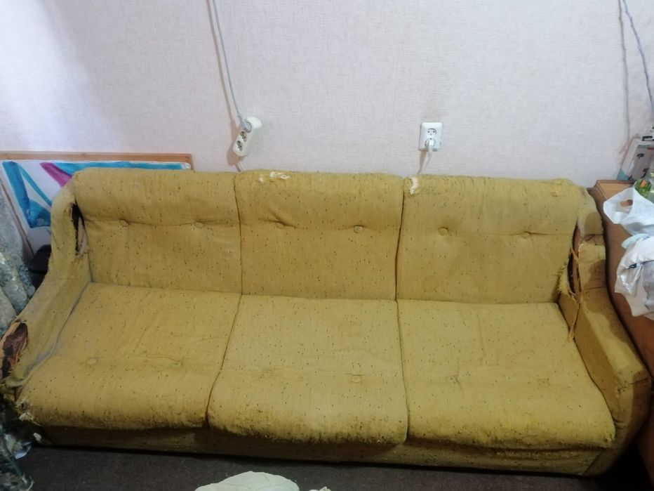 Диван отдам даром
