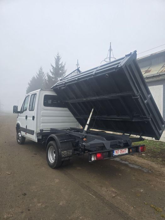 Iveco dayli basculabil  pe cutie  iveco 7 locuri  nu sprinter  Crafter