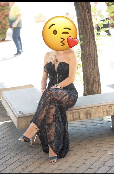 Черна официална рокля