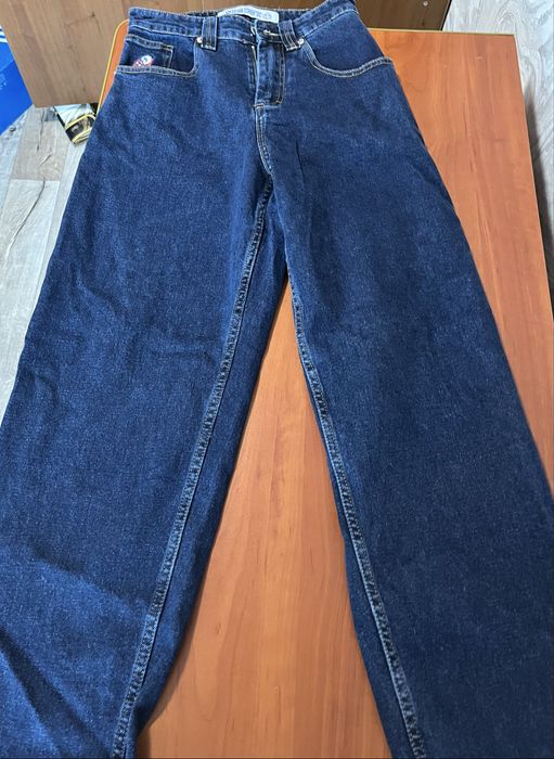 Продам джинсы новые