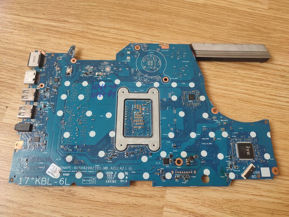 Placa de baza laptop HP 17-BY HP 17-CA - DDR4 / Intel 4417u