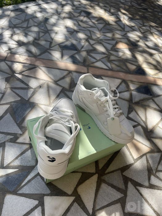 Off white for walking