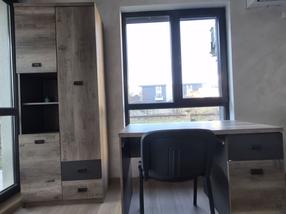 Комплект мебели за офис/детска стая