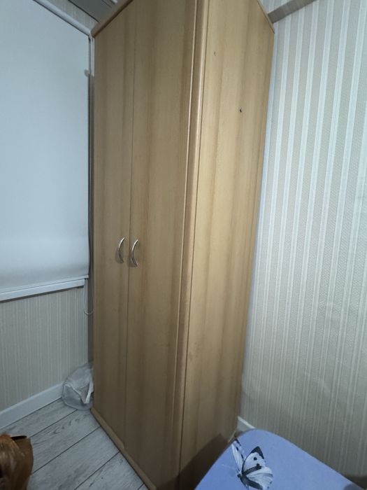 Продам стенку шкаф комод