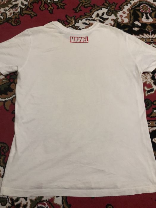 Продаю фирменную футболку Marvel
