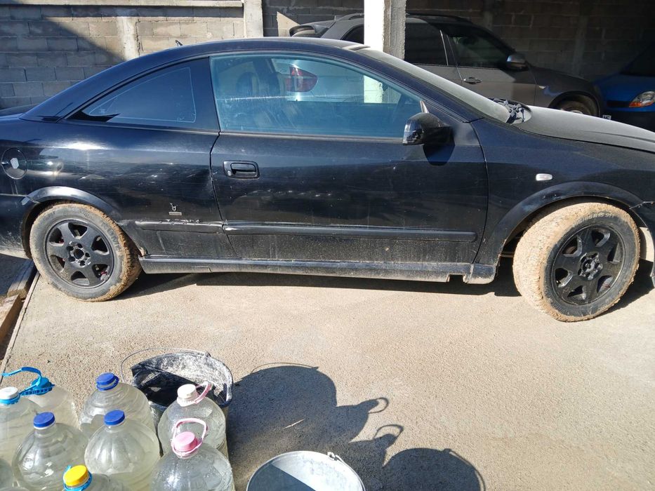 Opel Astra Bertone