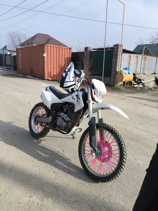 эндуро 250 кубов
