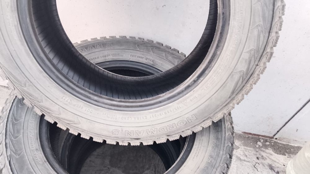 Продам шины зима 195/65R15 Nordman5