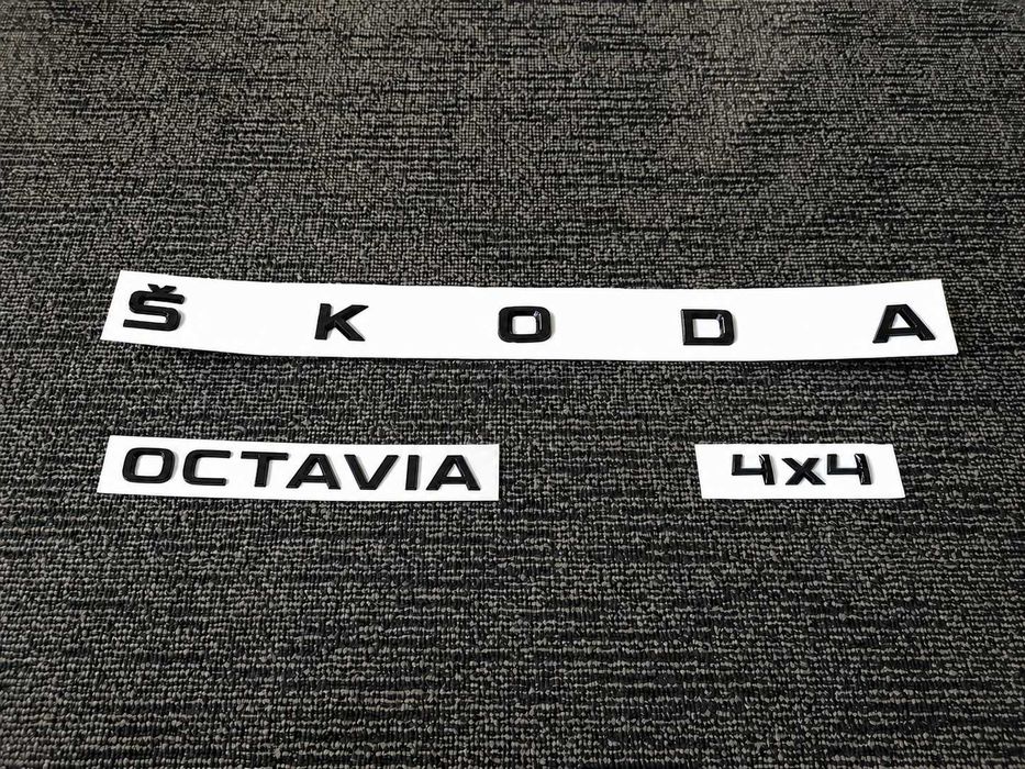 Set embleme haion SKODA OCTAVIA RS 4x4 emblema stema sigla scris inscriptii Ornamente auto spate skoda